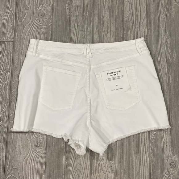 Good American Bombshell Short Size 18 NWT - Picture 6 of 8